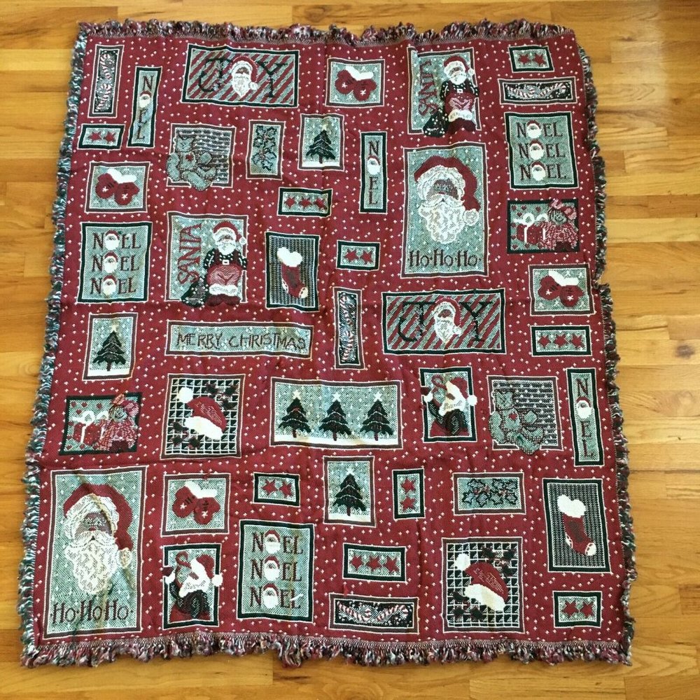 MERRY CHRISTMAS WOVEN THROW BLANKET  SANTA TREE